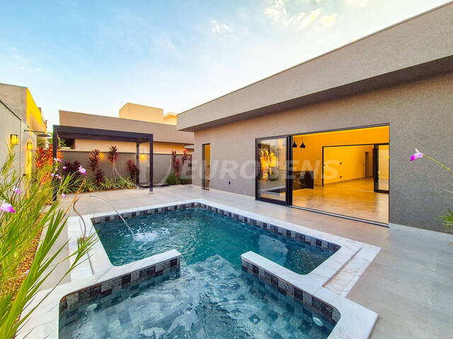 #100004 - Casa em condomínio para Venda em São José do Rio Preto - SP
