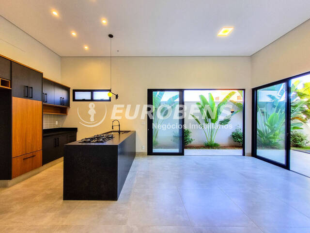 #100024 - Casa em condomínio para Venda em São José do Rio Preto - SP