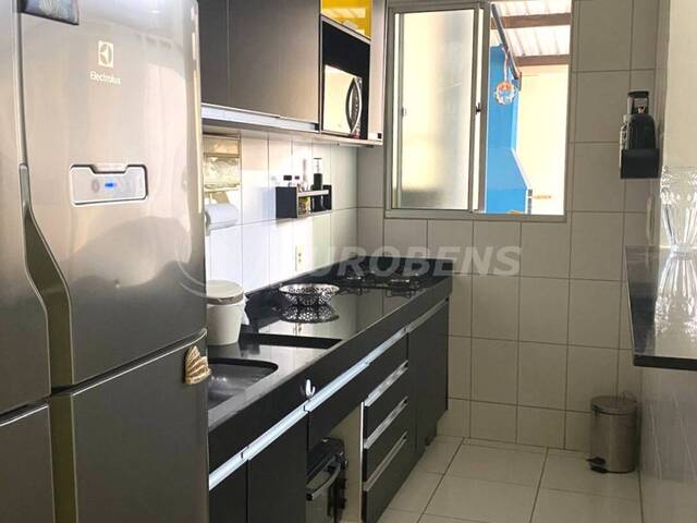 #100032 - Apartamento para Locação em São José do Rio Preto - SP