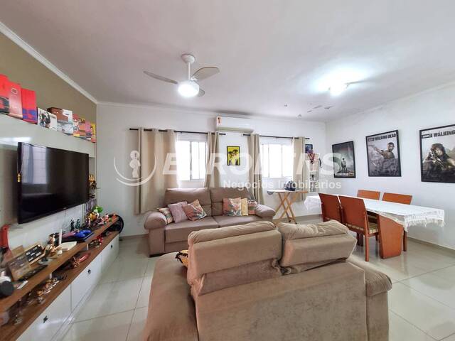 #100216 - Casa para Venda em São José do Rio Preto - SP